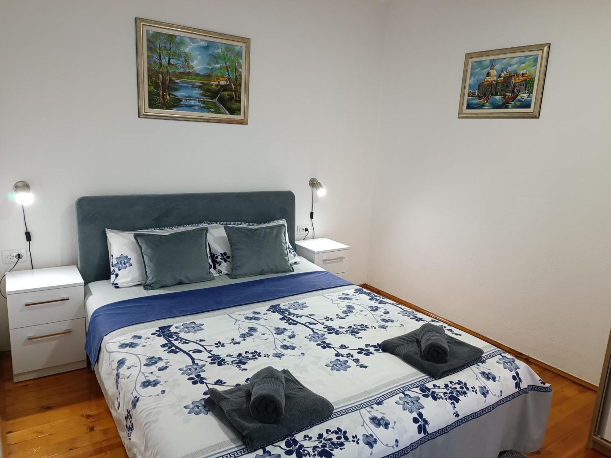 Entire House Floor - 2-Bedroom Cozy & Peaceful Apartment Podgorica Exterior photo