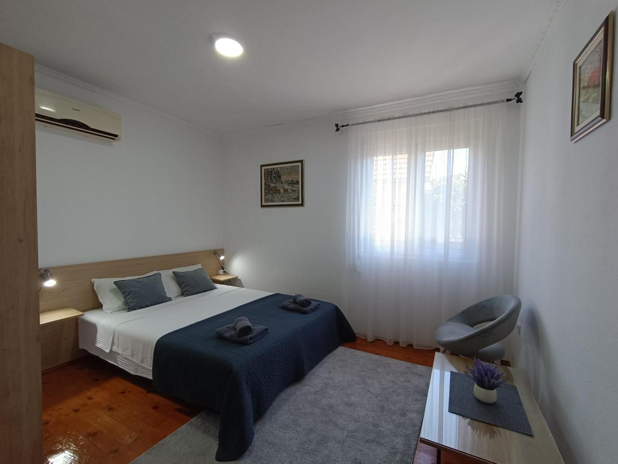 Entire House Floor - 2-Bedroom Cozy & Peaceful Apartment Podgorica Exterior photo